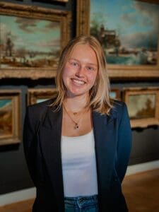 Fleur van der Weide